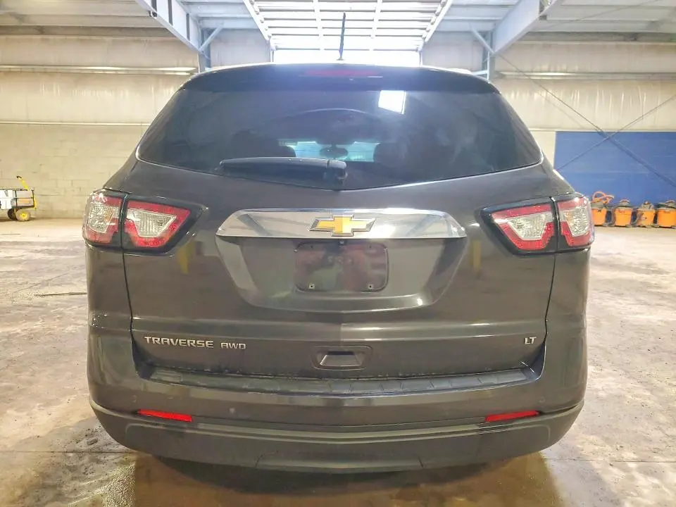 2017 CHEVROLET TRAVERSE LT  
