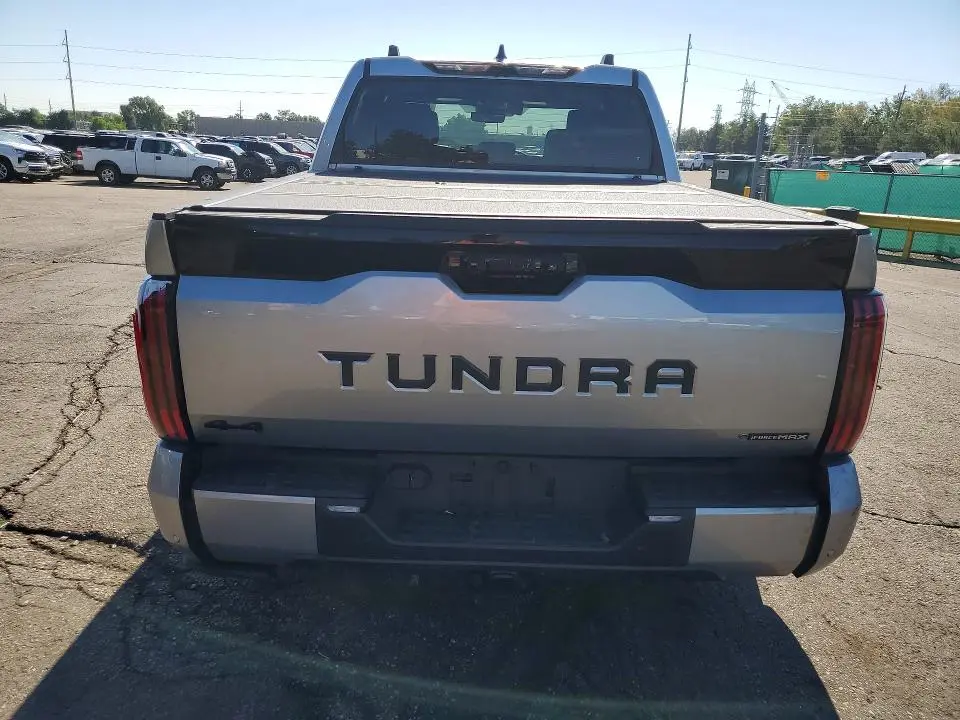 2026 TOYOTA TUNDRA PLATINUM HV  