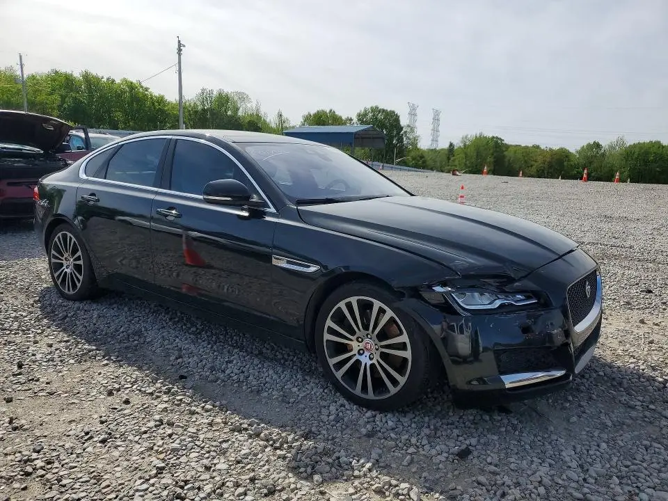 2016 JAGUAR XF PRESTIGE  