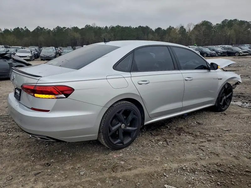 2021 VOLKSWAGEN PASSAT R-LINE  