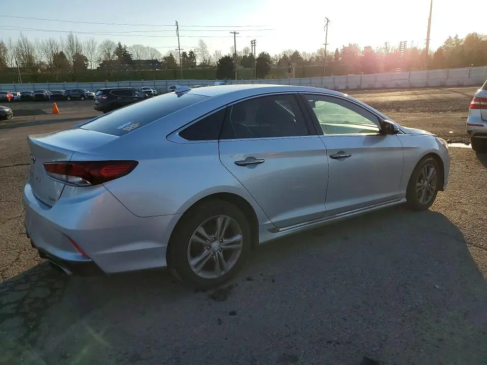 2018 HYUNDAI SONATA SPORT  