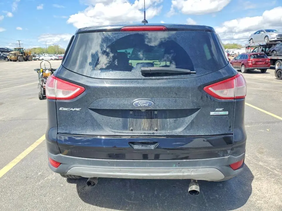 2016 FORD ESCAPE SE  