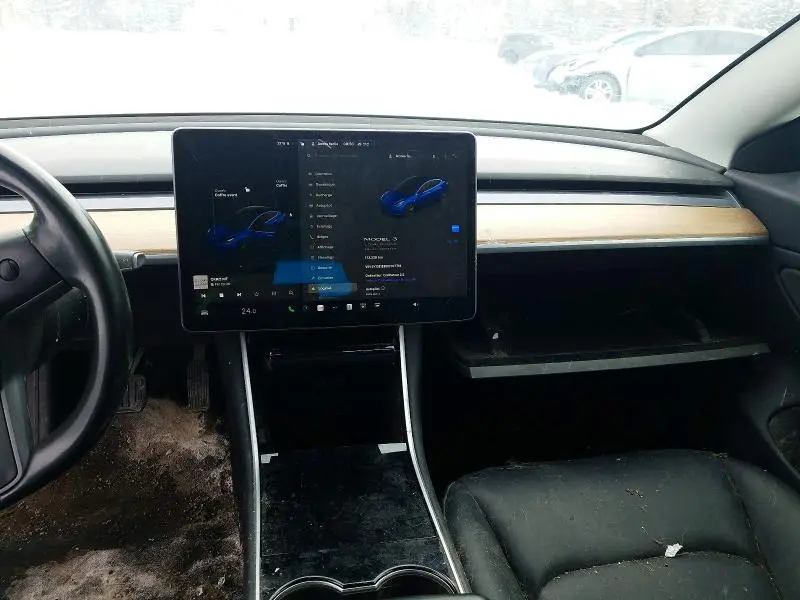 2018 TESLA MODEL 3   