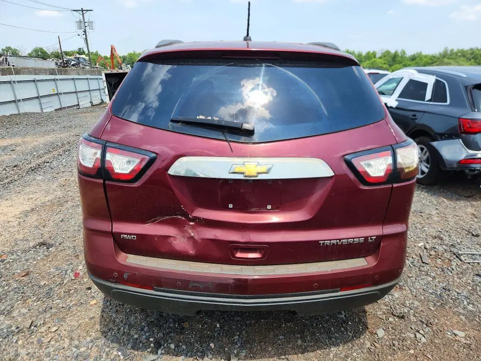 2015 CHEVROLET TRAVERSE LT  