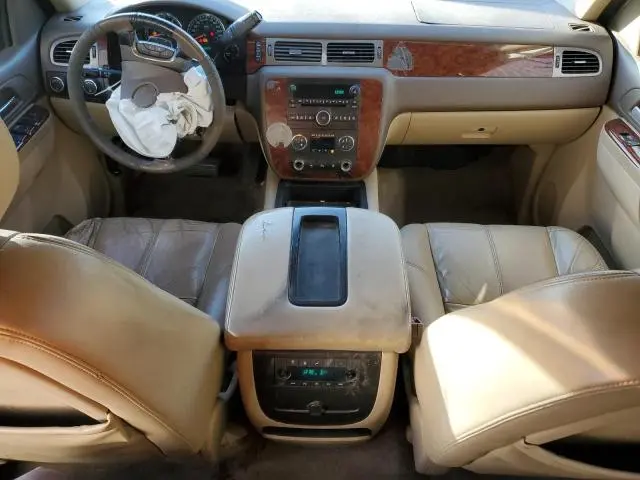 2010 CHEVROLET TAHOE K1500 LT  