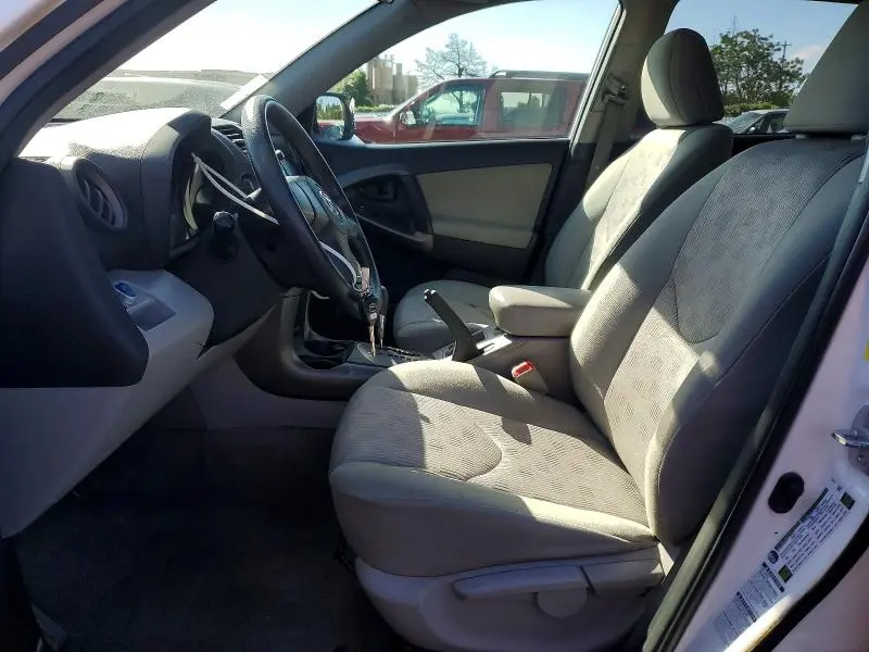 2011 TOYOTA RAV4 BASE  