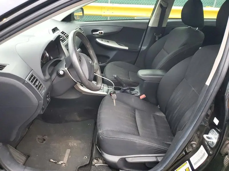 2013 TOYOTA COROLLA S  