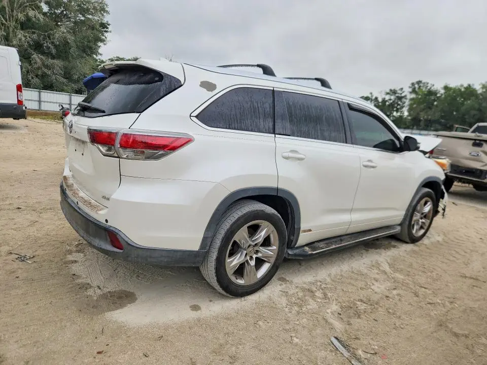 2014 TOYOTA HIGHLANDER XLE  