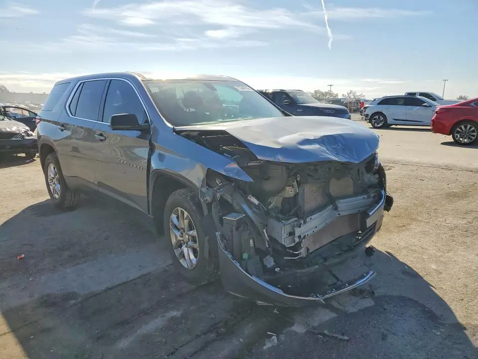 2020 CHEVROLET TRAVERSE LS  