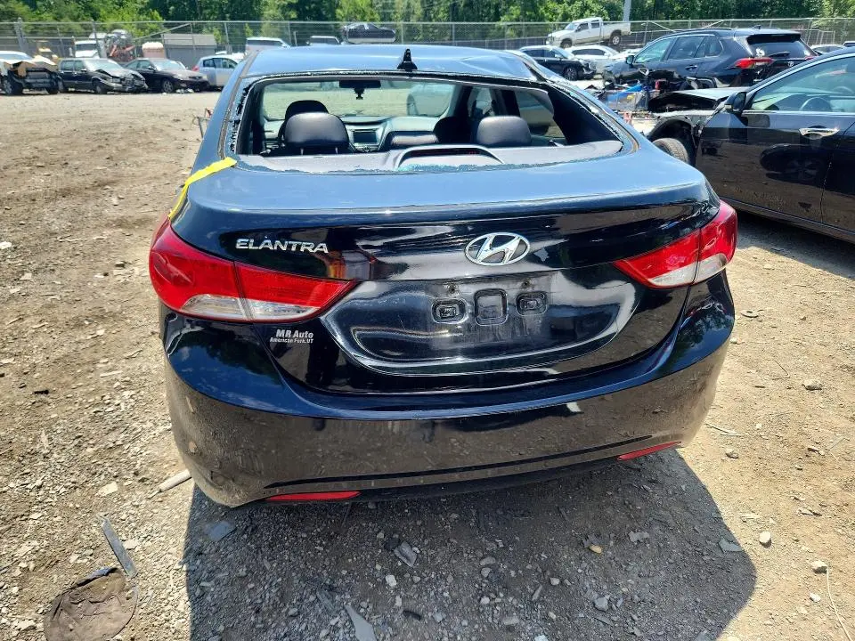 2013 HYUNDAI ELANTRA LIMITED  