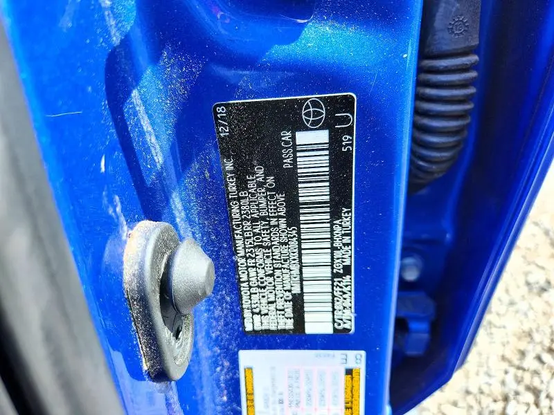 2019 TOYOTA C-HR XLE  