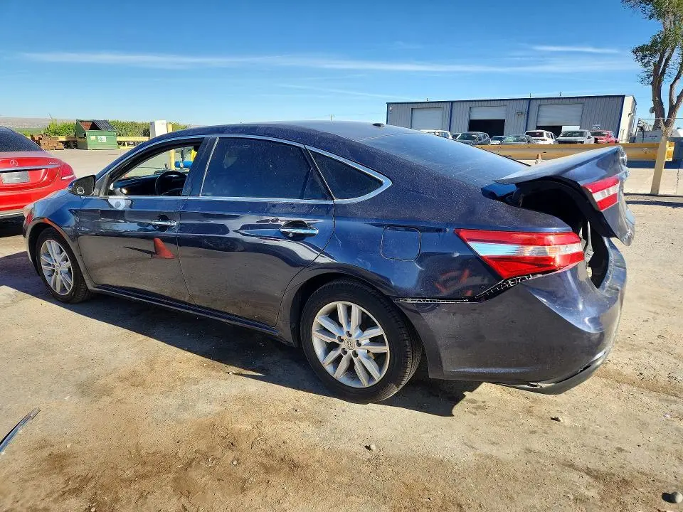 2015 TOYOTA AVALON XLE  