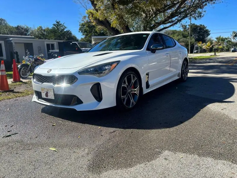 2019 KIA STINGER GT  