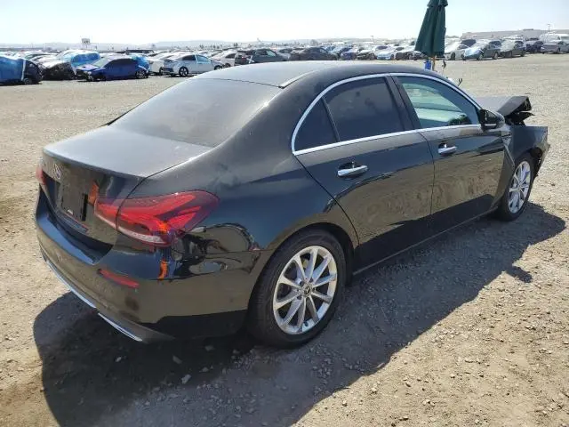 2019 MERCEDES-BENZ A 220  