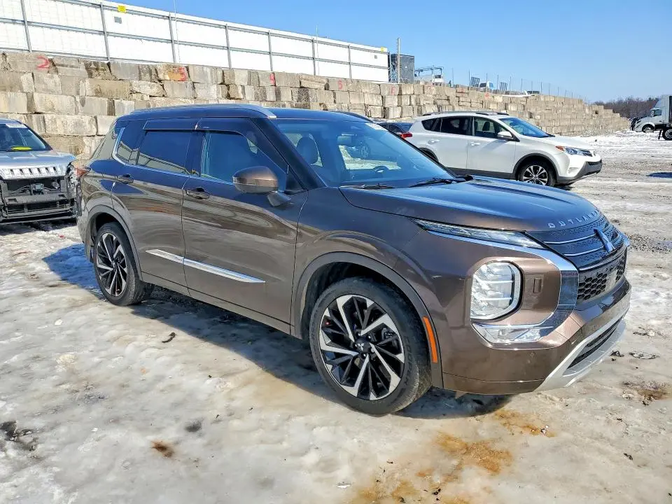 2024 MITSUBISHI OUTLANDER SEL  