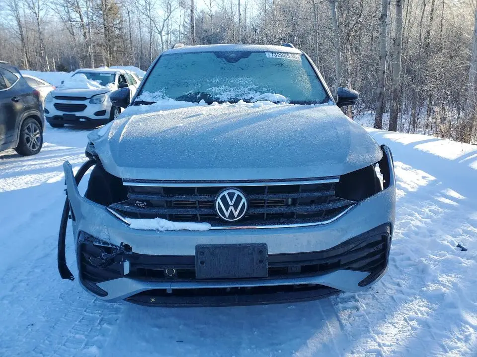 2023 VOLKSWAGEN TIGUAN SE R-LINE BLACK  