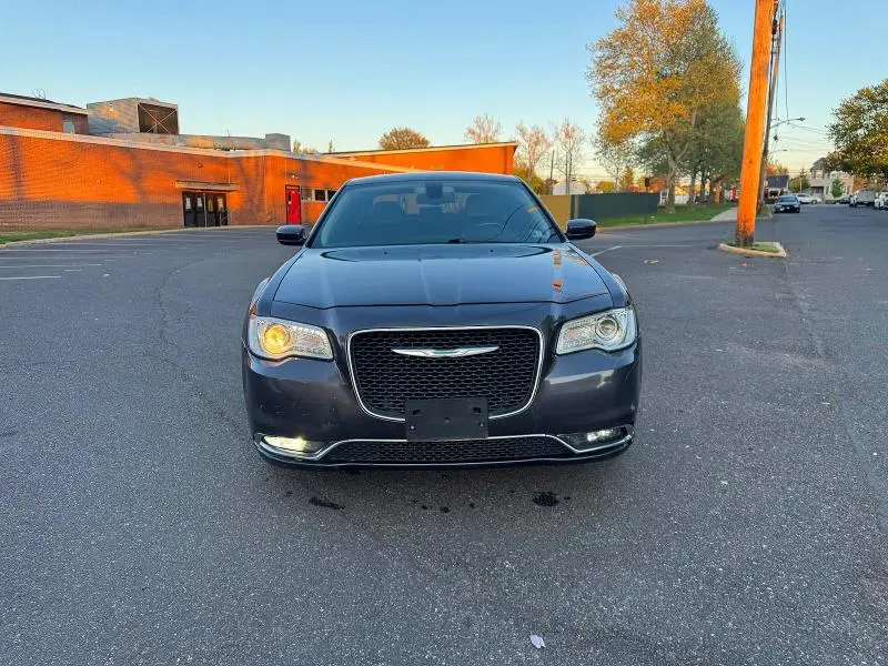 2016 CHRYSLER 300 LIMITED  