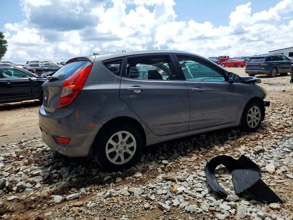 2014 HYUNDAI ACCENT GS  