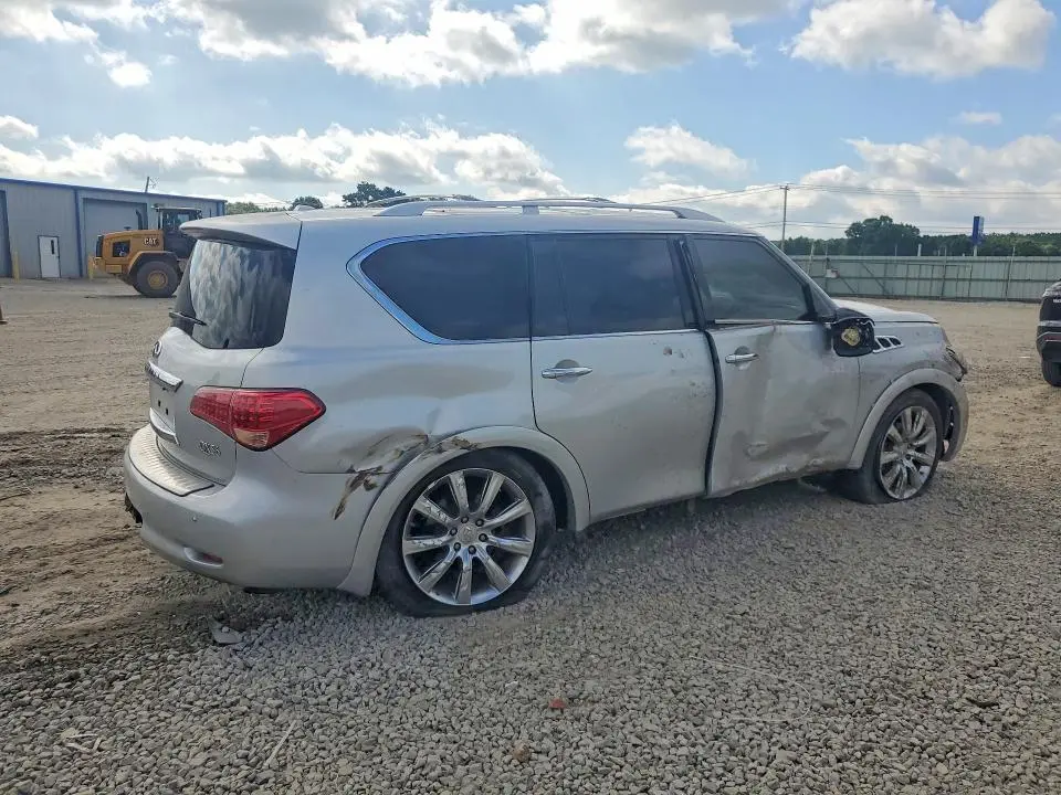 2011 INFINITI QX56 BASE  