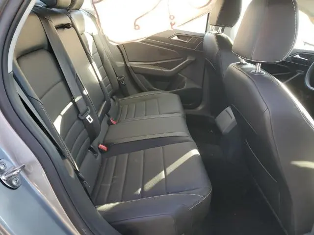 2022 VOLKSWAGEN JETTA SE  