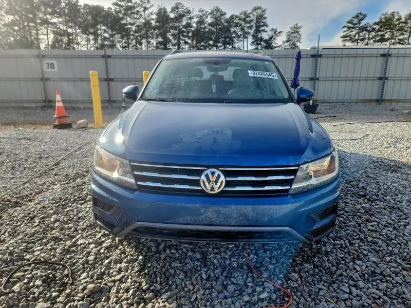 2020 VOLKSWAGEN TIGUAN SE  