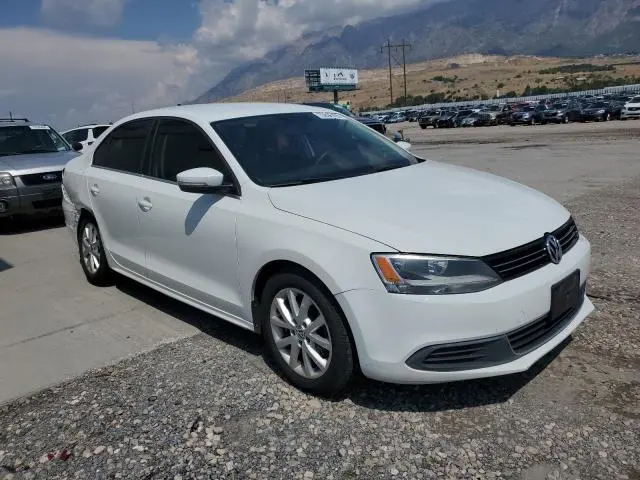 2014 VOLKSWAGEN JETTA SE