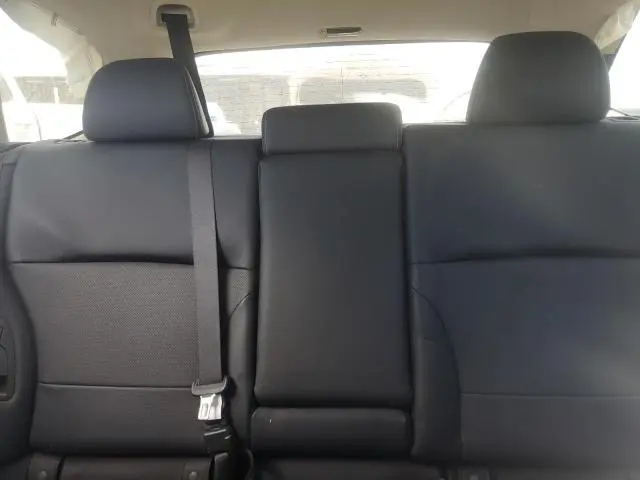 2017 SUBARU OUTBACK 3.6R LIMITED  