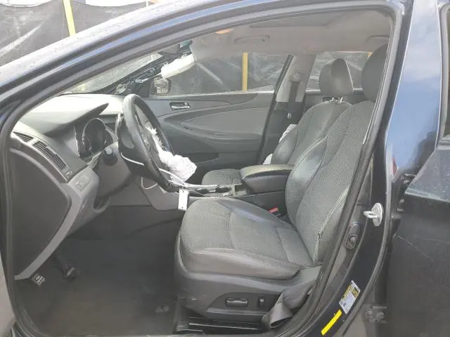 2013 HYUNDAI SONATA SE  