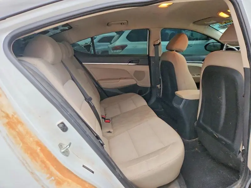 2020 HYUNDAI ELANTRA SE  