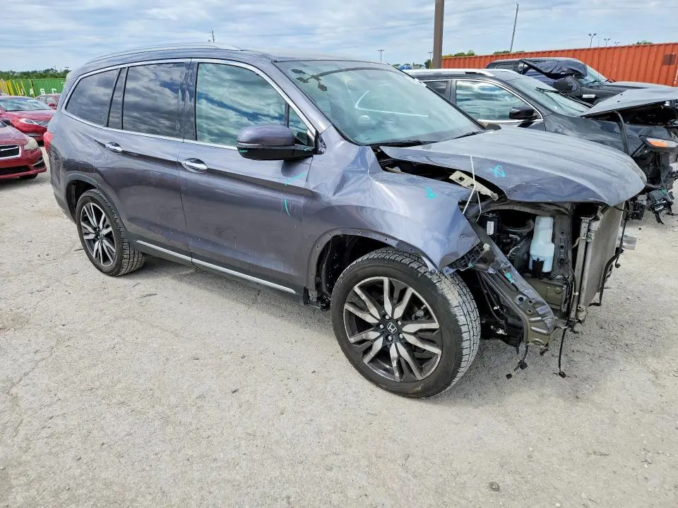 2019 HONDA PILOT TOURING  