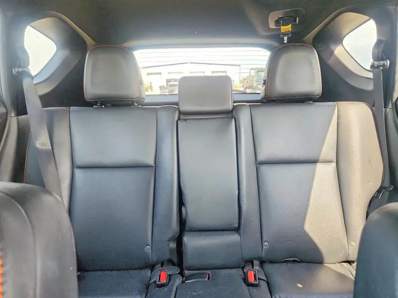 2016 TOYOTA RAV4 SE  