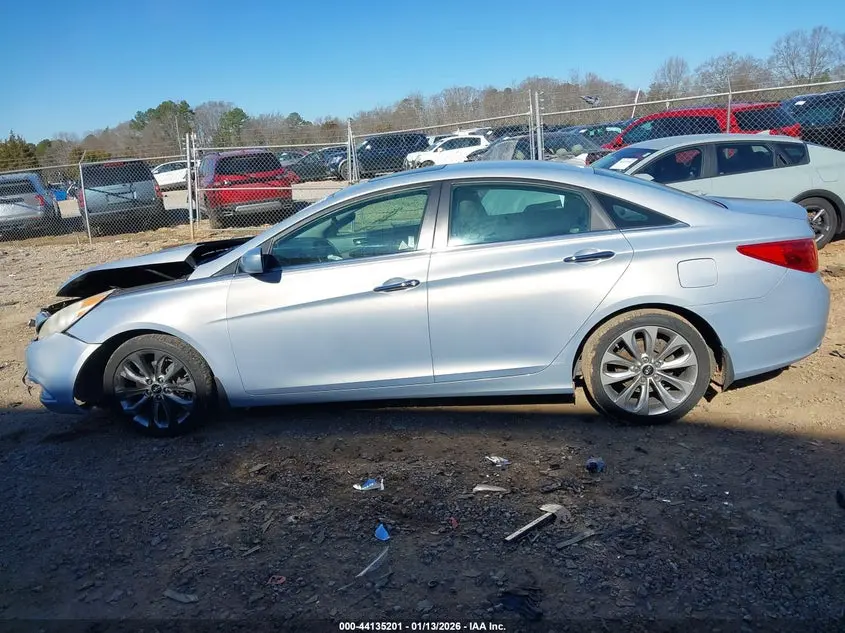 2011 HYUNDAI SONATA SE