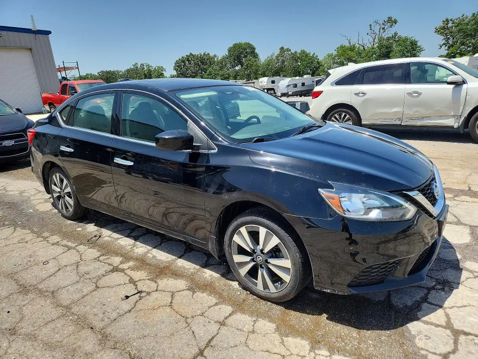 2019 NISSAN SENTRA SV  