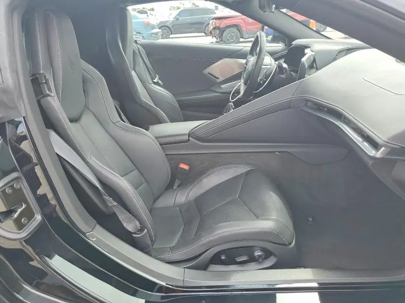 2025 CHEVROLET CORVETTE STINGRAY 2LT  