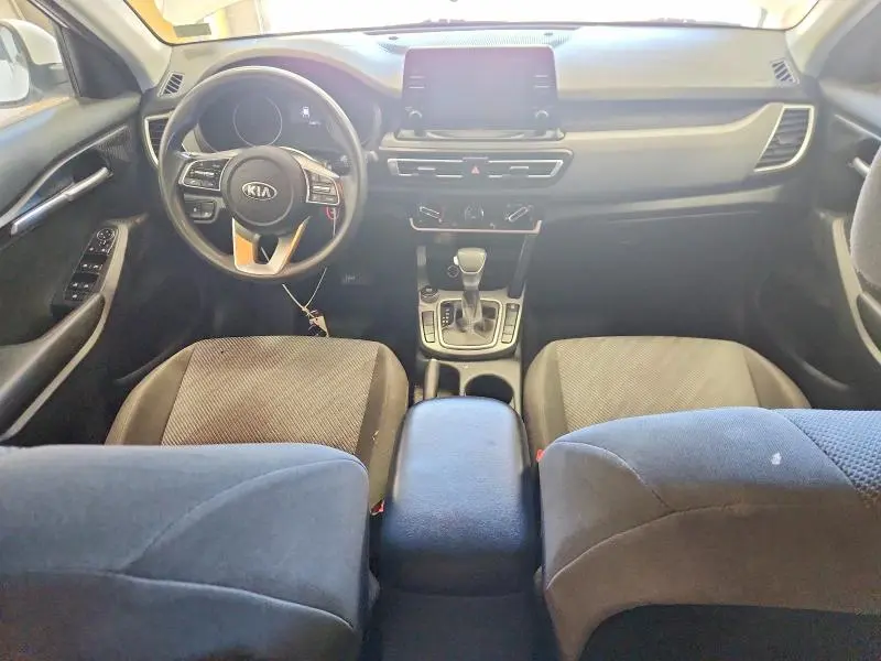 2021 KIA SELTOS LX  