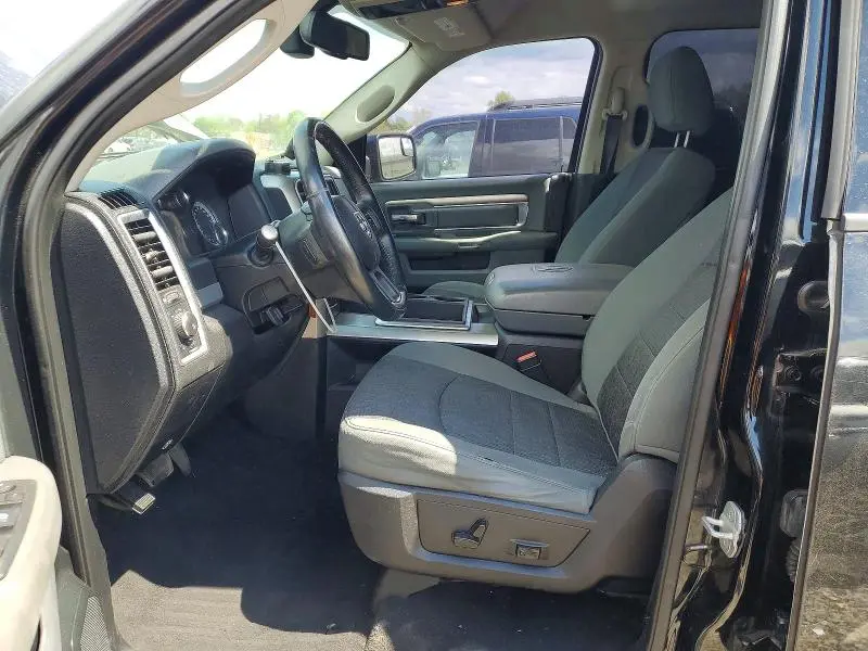 2014 RAM 1500 SLT  