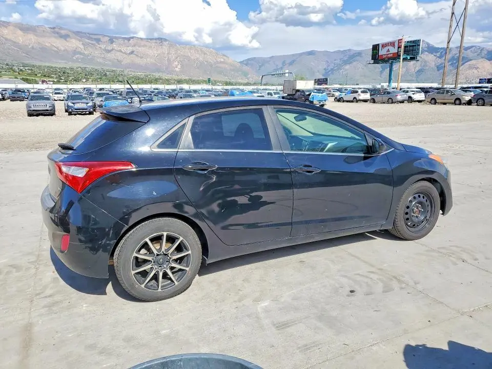 2016 HYUNDAI ELANTRA GT BASE  