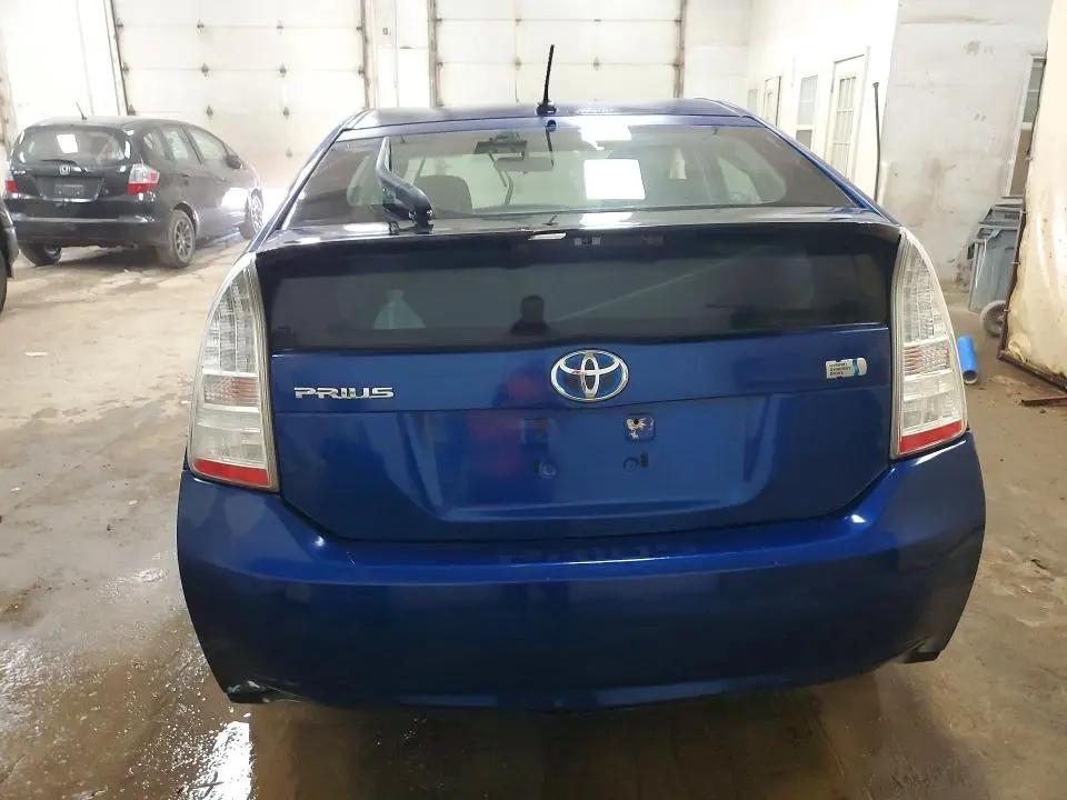 2010 TOYOTA PRIUS II  