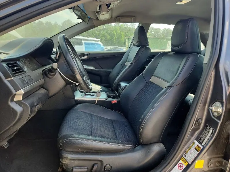 2013 TOYOTA CAMRY SE  