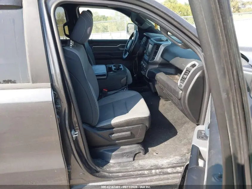 2021 RAM 1500 BIG HORN  4X4 6'4 BOX