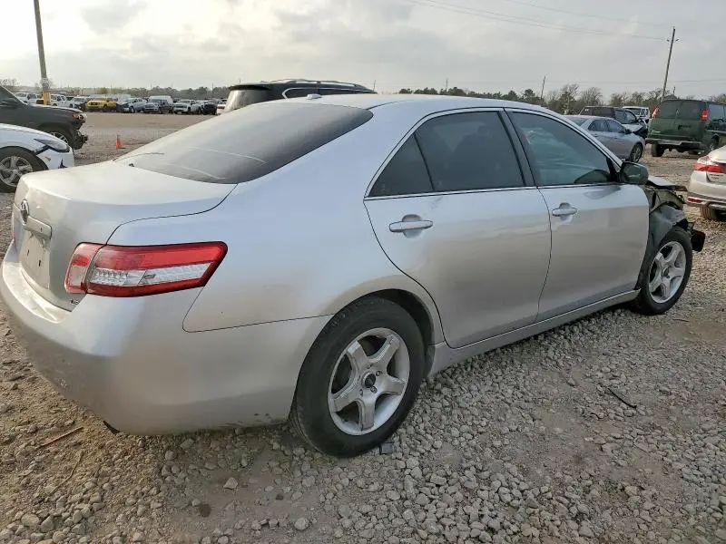 2010 TOYOTA CAMRY LE  