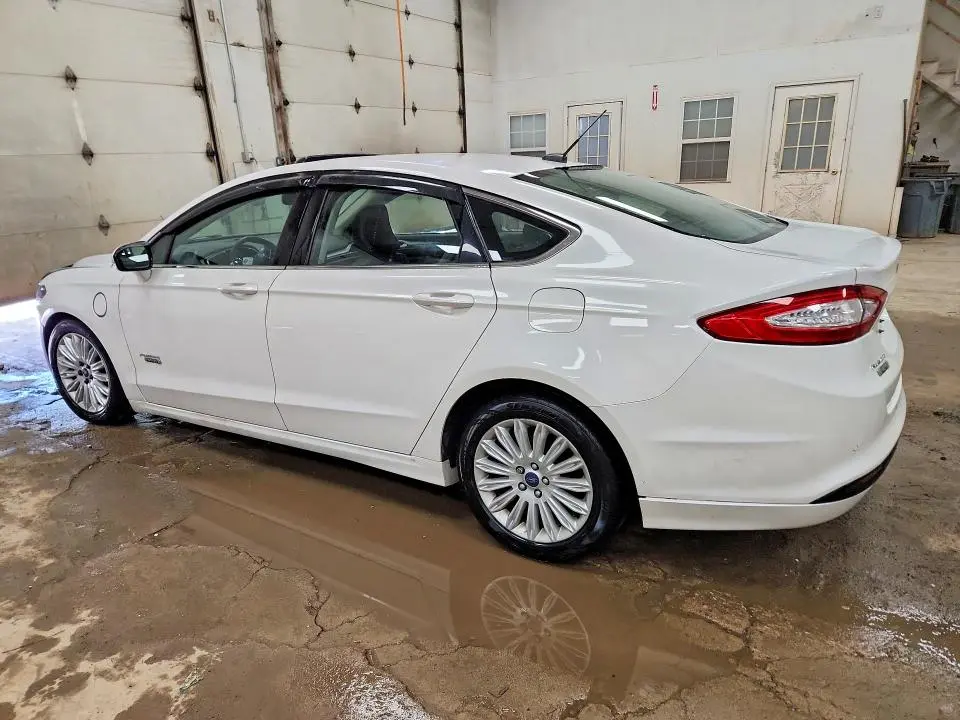 2015 FORD FUSION SE PHEV  