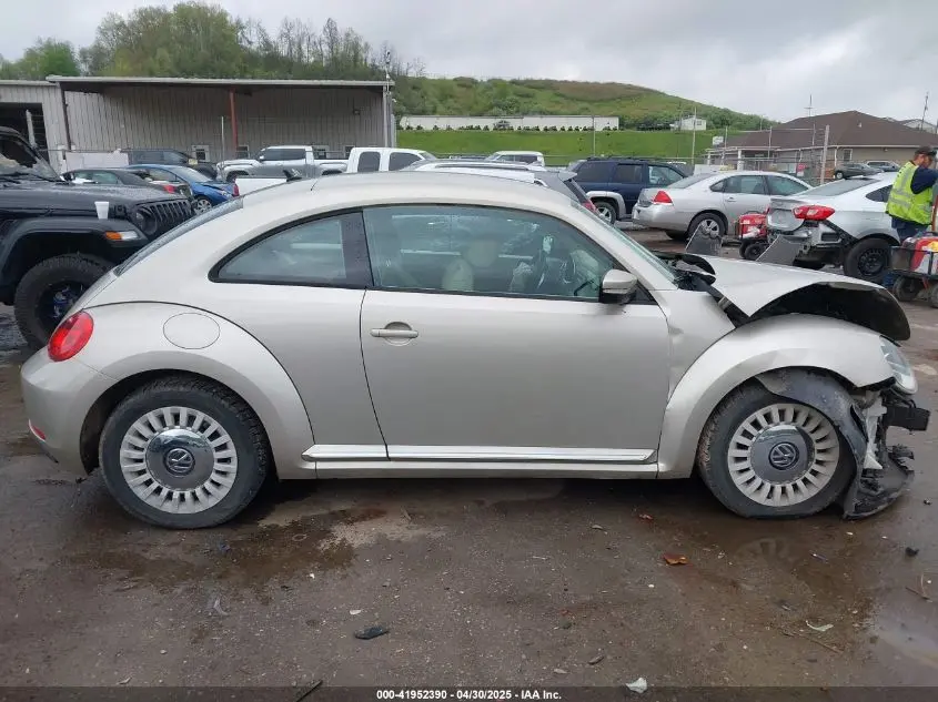 2013 VOLKSWAGEN BEETLE 2.5L