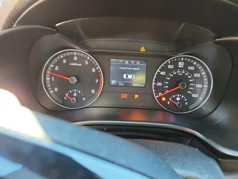 2021 KIA FORTE GT LINE  