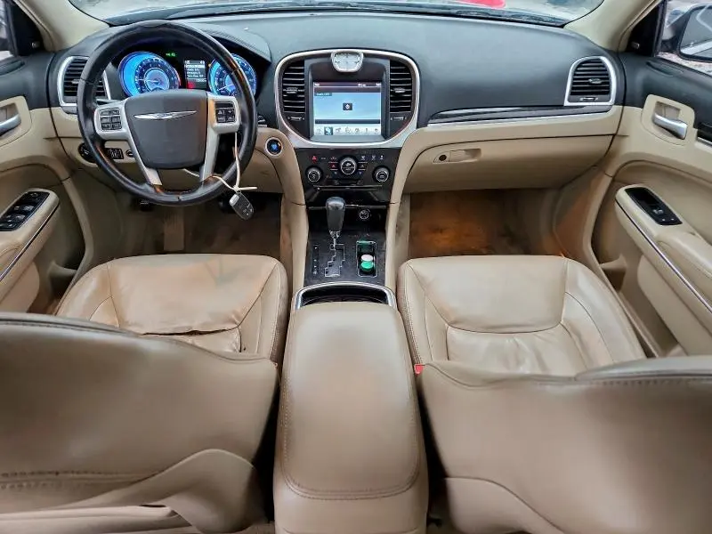 2011 CHRYSLER 300 LIMITED  