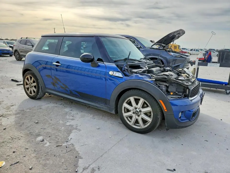 2012 MINI COOPER S  