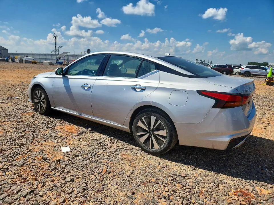 2019 NISSAN ALTIMA SL  