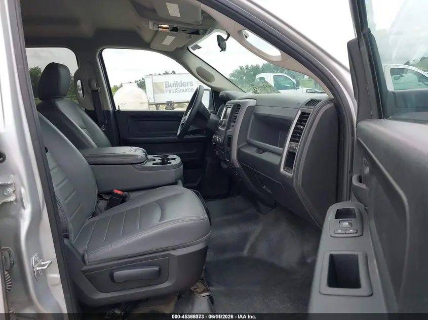 2018 RAM 1500 TRADESMAN  4X2 5'7 BOX