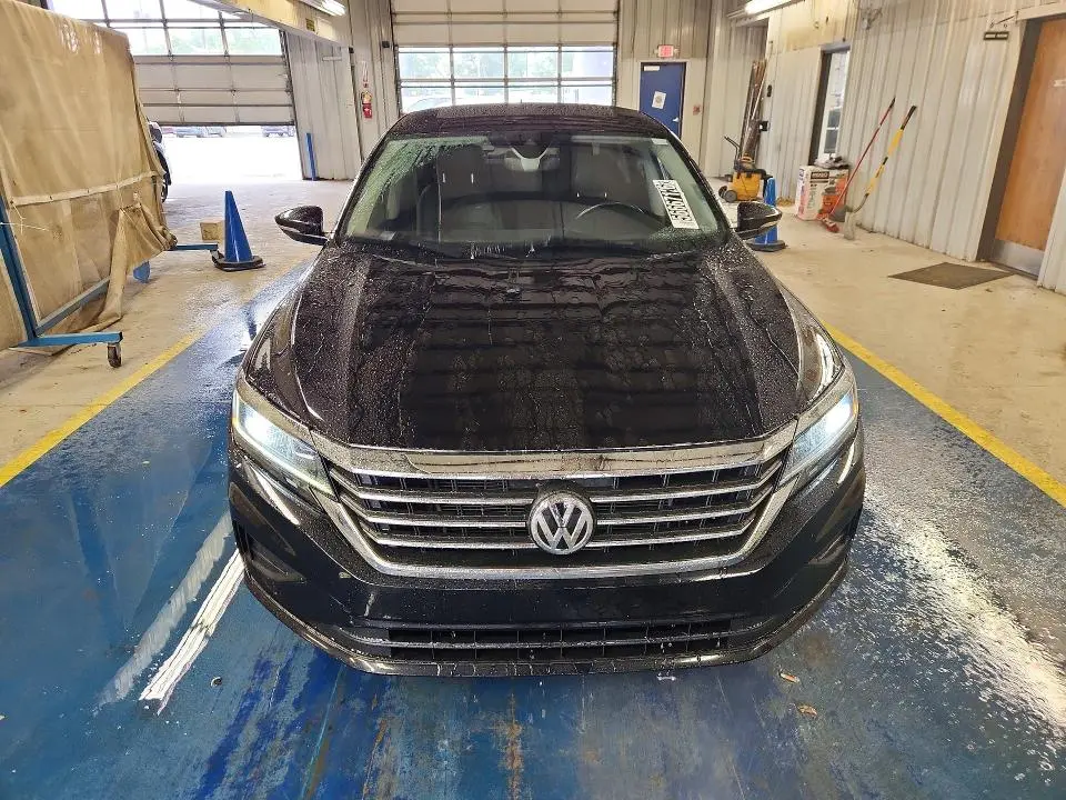 2021 VOLKSWAGEN PASSAT SE  