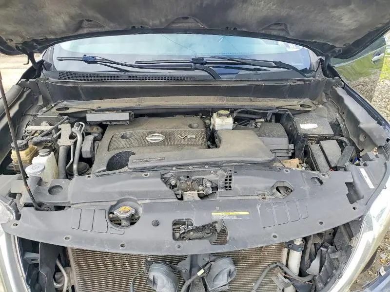 2014 NISSAN PATHFINDER SV  